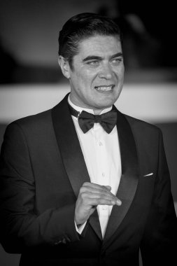 Roma, İtalya - 26 Ekim: İtalyan aktör Riccardo Scamarcio, 19. Roma Film Festivali sırasında Auditorium Parco Della Musica 'da kırmızı halıya katıldı.