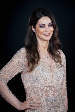 Roma, İtalya - 26 Ekim: Manuela Arcuri, 19. Roma Film Festivali sırasında Oditoryum Parco Della Musica 'da kırmızı halıya katıldı.