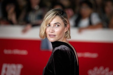 Roma, İtalya - 26 Ekim 2024: Anna Foglietta 19. Roma Uluslararası Film Festivali sırasında Oditoryum Parco della Musica 'da kırmızı halıya katıldı.