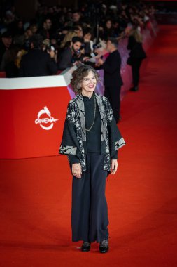 Roma, İtalya - 26 Ekim 2024: Stefania Casini, 19. Roma Uluslararası Film Festivali sırasında Auditorium Parco della Musica 'da kırmızı halıya katıldı.