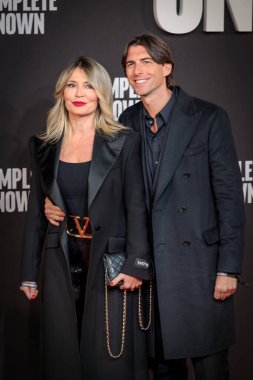 Roma, İtalya - 17 Ocak 2025: Büyük Olaylar, Spor, Turizm ve Moda Konseyi Üyesi Alessandro Onorato ve İtalyan gazeteci Caterina Baldini, 