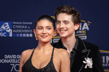 Roma, İtalya - 7 Mayıs 2025: Timothee Chalamet ve Kylie Jenner, 70. David Di Donatello Cinecitta Stüdyoları 'ndaki kırmızı halıya katıldılar..