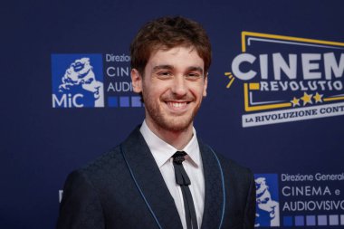 Roma, İtalya - 7 Mayıs 2025: Federico Cesari, 70. David Di Donatello Cinecitta Stüdyoları 'nda 7 Mayıs 2025' te Roma, İtalya 'da kırmızı halıya katıldı..