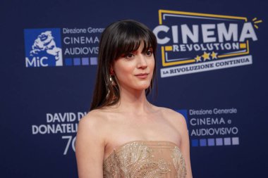 Roma, İtalya - 7 Mayıs 2025: Greta Zuccoli, 70. David Di Donatello Cinecitta Stüdyoları 'nda 7 Mayıs 2025' te Roma, İtalya 'da kırmızı halıya katıldı..