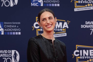 Roma, İtalya - 7 Mayıs 2025: Giulia Grandinetti, 70. David Di Donatello Cinecitta Stüdyoları 'nda 7 Mayıs 2025' te Roma, İtalya 'da kırmızı halıya katıldı..