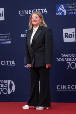 Roma, İtalya - 7 Mayıs 2025: Chiara Sbarigia, 70. David Di Donatello Cinecitta Stüdyoları sırasında 7 Mayıs 2025 'te İtalya' nın başkenti Roma 'da kırmızı halıya katıldı..