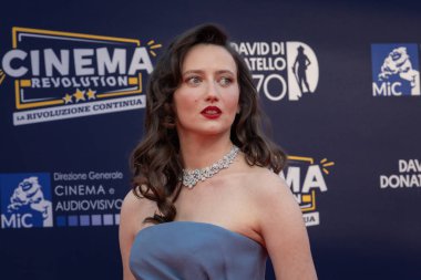 Roma, İtalya - 7 Mayıs 2025: Martina Scrinzi, 70. David Di Donatello Cinecitta Stüdyoları 'nda 7 Mayıs 2025' te Roma, İtalya 'da kırmızı halıya katıldı..