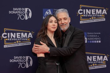 Roma, İtalya - 7 Mayıs 2025: Giuseppe Fiorello ve Anita Fiorello, Cinecitta Stüdyoları 'ndaki 70..