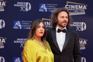 Roma, İtalya - 7 Mayıs 2025: Roberta Risola ve Vito Giuseppe Zito, Cinecitta Stüdyoları 'ndaki 70.