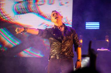 Roma, İtalya - 31 Mayıs 2025: Sud Sound System grubu Parco degli Acquedotti 'de düzenlenen ücretsiz müzik etkinliği sırasında sahne aldı.