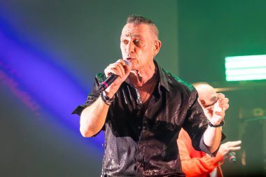 Roma, İtalya - 31 Mayıs 2025: Sud Sound System grubu Parco degli Acquedotti 'de düzenlenen ücretsiz müzik etkinliği sırasında sahne aldı.