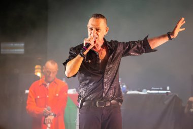 Roma, İtalya - 31 Mayıs 2025: Sud Sound System grubu Parco degli Acquedotti 'de düzenlenen ücretsiz müzik etkinliği sırasında sahne aldı.