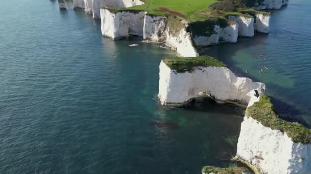 England Vackra Flygbilder Över Vita Klipporna Old Harrys Rocks Englands — Stockvideo