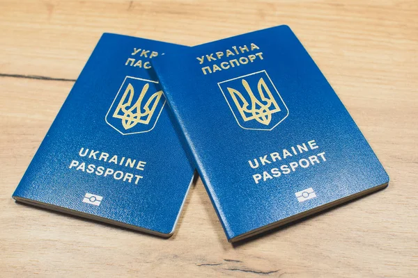 Ukrainian Biometric Passport Travel Europe Visas Table Inscription Ukrainian Ukraine — 스톡 사진