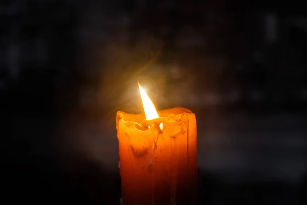 Alte Kerzen Brennen Probleme Bei Der Energieversorgung Stromsparkonzept Anstieg Der — Stockfoto