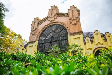 BARCELONA, İspanya - 15 Ekim 2018: İspanyol mimarisi Parc de la Ciutadella 'da. Barselona Şehri.