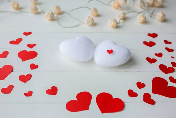 Rode Witte Hartjes Houten Ondergrond Valentijnsdag Concept Liefde Romantische Foto — Stockfoto