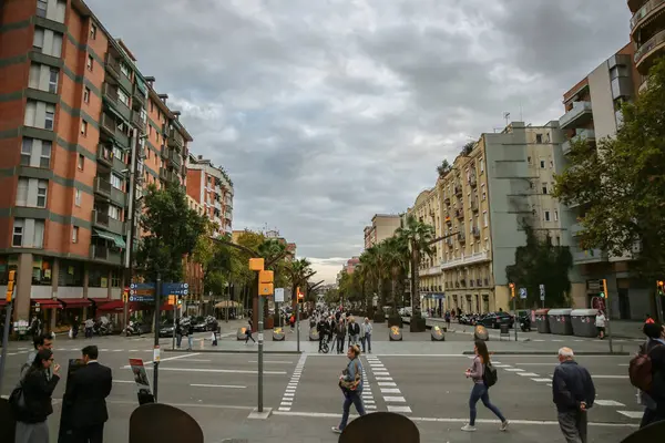 stock image BARCELONA, SPAIN - OCTOBER 15, 2018: Modern Spanish streets in Barcelona. City life.