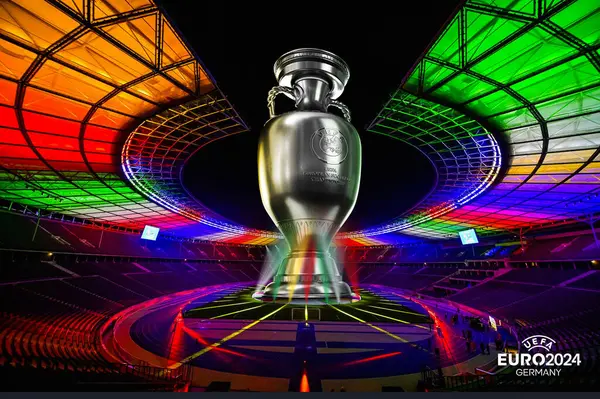 Karachi Pakistan 24 Mart. Avrupa Kupası logosu ve Kupa Futbol Şampiyonası 2024 Renkli arka plan 3D resimleme.