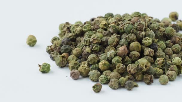 Сушеные Зеленые Семена Перца Белом Фоне — стоковое видео
