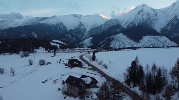 Weg Winter Bergen Landschappelijk Uitzicht Het Nationaal Park Hoge Tatra — Stockvideo