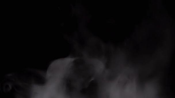 Размытые Белые Облака Дым Ледяной Густой Туман Чёрном Фоне Испарение — стоковое видео