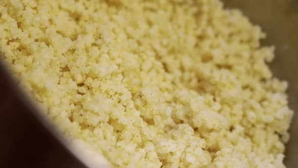 Close Cooked Yellow Millet Porridge Saucepan Rotating Background Dalam Bahasa — Stok Video