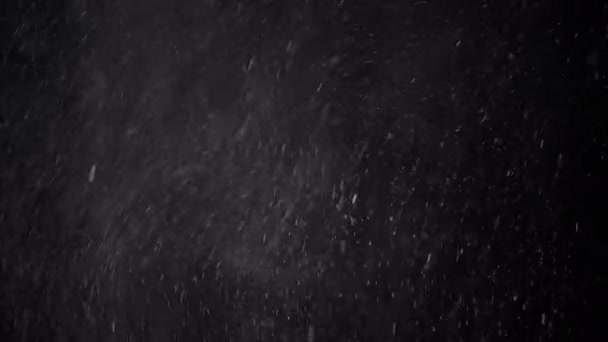 Stark Snöstorm Med Vind Och Fallande Snöpartiklar Svart Bakgrund Explosion — Stockvideo
