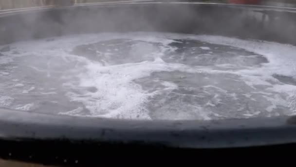 Leerer Kochender Bottich Mit Heißem Wasser Aus Thermalquellen Freien Abstrakt — Stockvideo