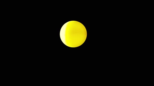 在一个黑色背景的空白空间里旋转黄球或球体 塑料球缓慢地穿过屏幕 在气流中保持平衡 有选择的重点 侧光照明 — 图库视频影像