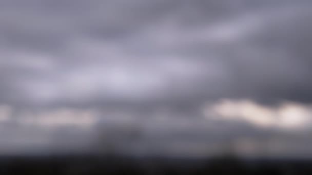 Vista Desfocada Janela Tempo Nublado Outono Gloomy Com Nuvens Cumulus — Vídeo de Stock