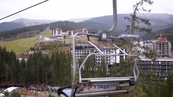 Polyanytsya Ucrânia Novembro 2023 Empty Ski Lifts Move Backdrop Carpathian — Vídeo de Stock
