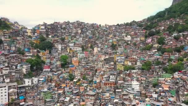 Zdjęcia Lotnicze Faveli Rocinha Największego Slumsu Ameryce Łacińskiej Położony Rio — Wideo stockowe
