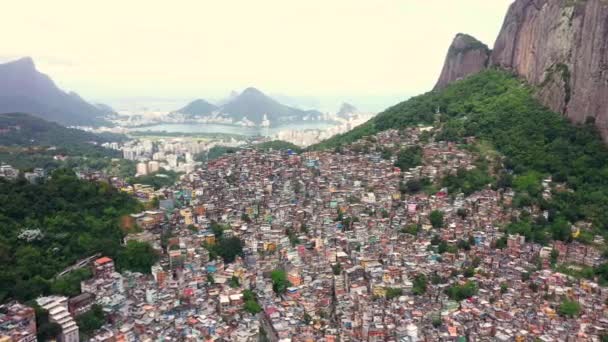 Zdjęcia Lotnicze Faveli Rocinha Największego Slumsu Ameryce Łacińskiej Położony Rio — Wideo stockowe