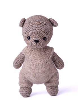 El yapımı ayı oyuncakları, amigurumi. Handamde doldurulmuş oyuncak.