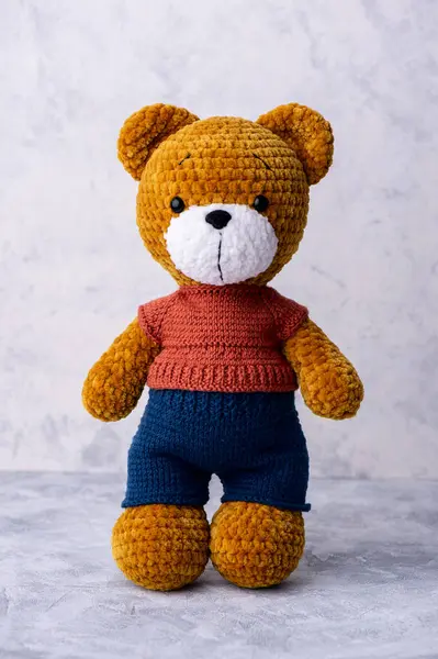 stock image Handmade crocheted bear toys, amigurumi. Handamde stuffed toy.