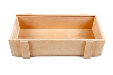 Beyaz bir arka plan üzerinde izole ahşap kutu.