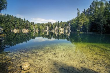 Güzel dağ manzarası. Aktif, ekolojik ve fotoğraf turizmi kavramı