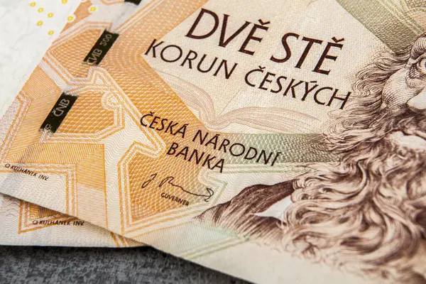 Çek Ulusal Bankası 'nın banknotlarına yakın çekim. Çek Cumhuriyeti 'nde para birimi.