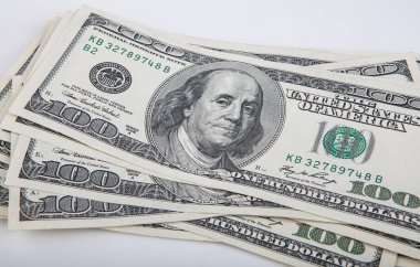 100 dolarlık banknotları kapat. İş ve finans kavramı.