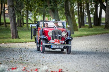 Opel 4 PS, yaygın olarak Laubfrosch olarak bilinen, otomobil üreticisi Opel tarafından 1924 'ün başlarında tanıtılan iki koltuklu küçük bir otomobildir..