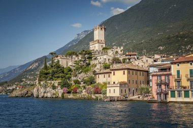 Malcesine, İtalya 'nın Veneto bölgesinin Verona ili' nde Garda Gölü 'nün doğu kıyısında bulunan bir komündür.