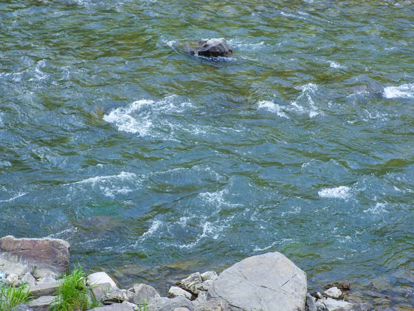 Widok Górską Rzekę Chorna Tysa Piękna Rzeka Czarna Tisa Rejonie — Zdjęcie stockowe