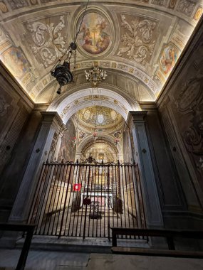 Brescia, İtalya - Haziran 2024: Eski Katedral manzarası, Duomo Vecchio. Rotonda 'da iç manzara, Concattedrale Invernale di Santa Maria Assunta Brescia City, Lombardy