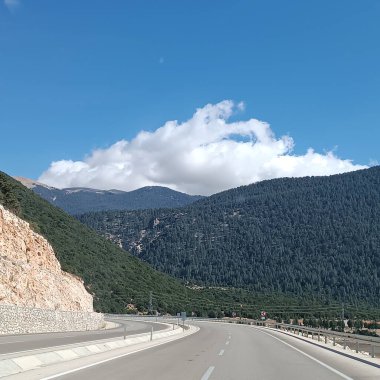 Hayatın, doğanın, binaların, sade manzaranın fotoğrafları.
