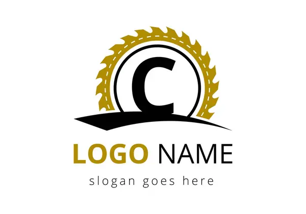 C Harfi Carpenter Logo Tasarım Vektör Şablonu.