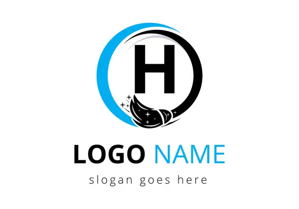 H Temizlik Servisi Logosu Temiz Fırça Sembolü Tasarımı. Temizlik şirketi logosu işareti