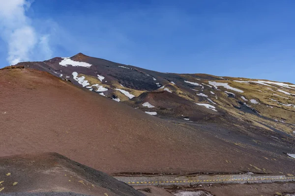 Mount Etna Sicilië Italië Zicht Gestolde Lava Restvegetatie — Stockfoto