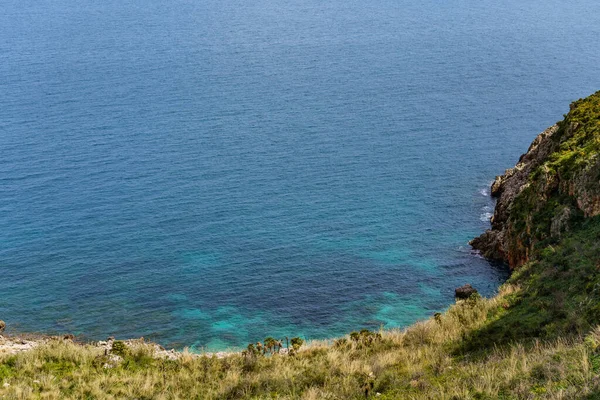 stock image View of the beautiful blue sea falling between the mountain shores.