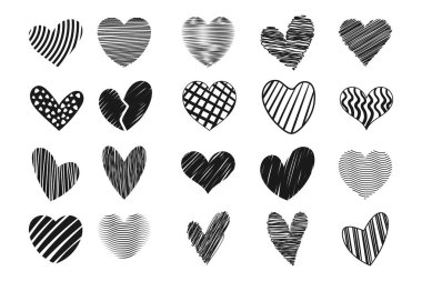 Farklı şekillerde kara kalpler.